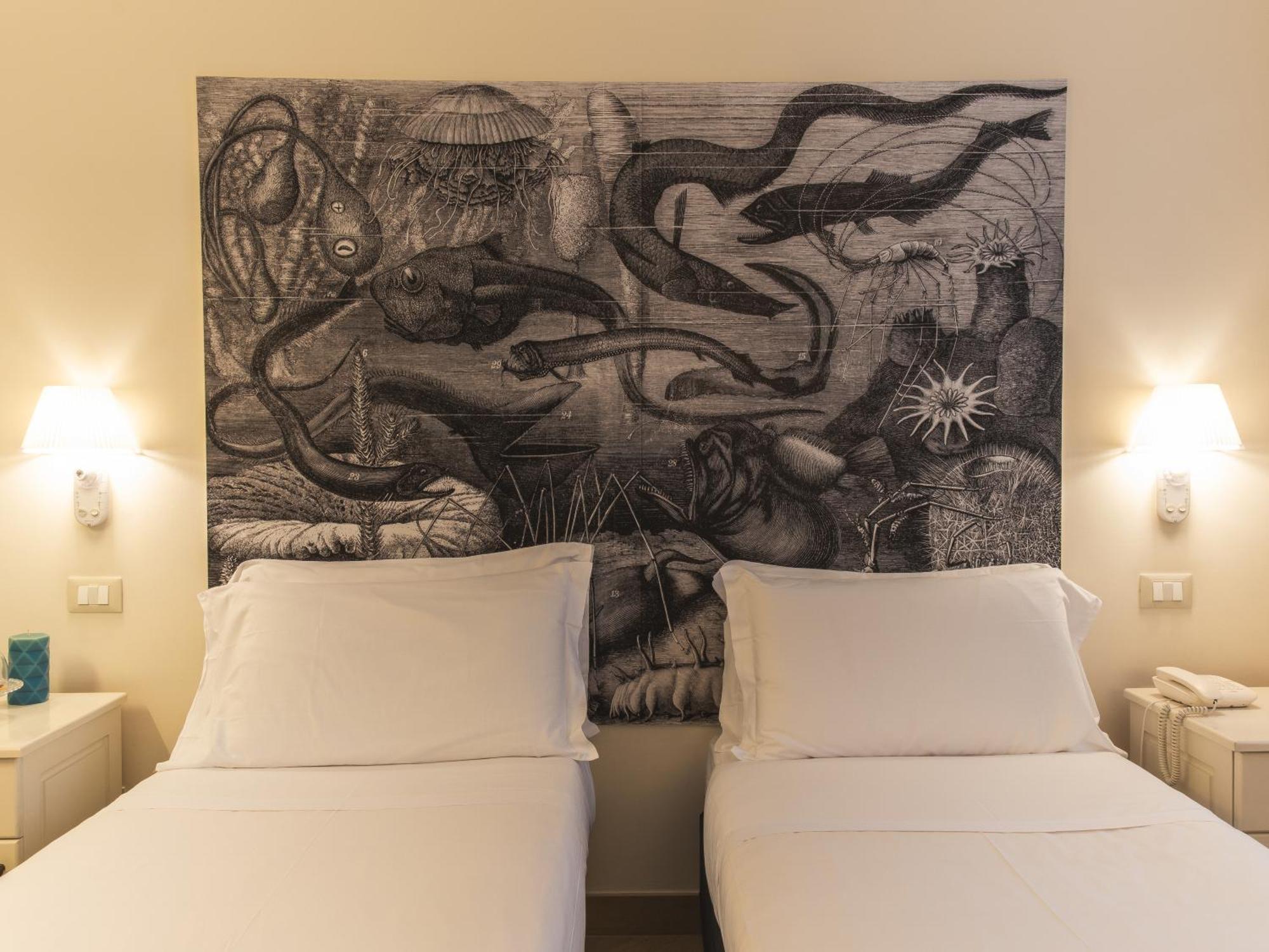 Hotel San Pietro Palace ฟีนาเลลีกูเร ภายนอก รูปภาพ