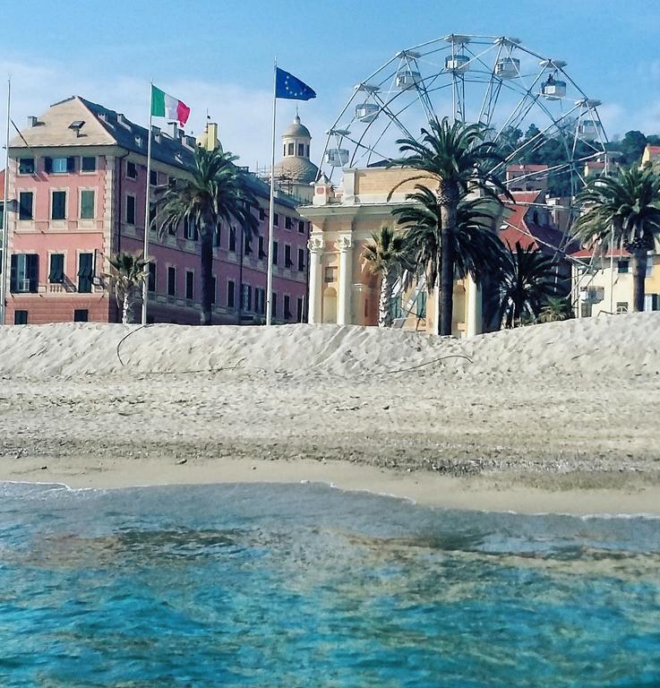 Hotel San Pietro Palace ฟีนาเลลีกูเร ภายนอก รูปภาพ